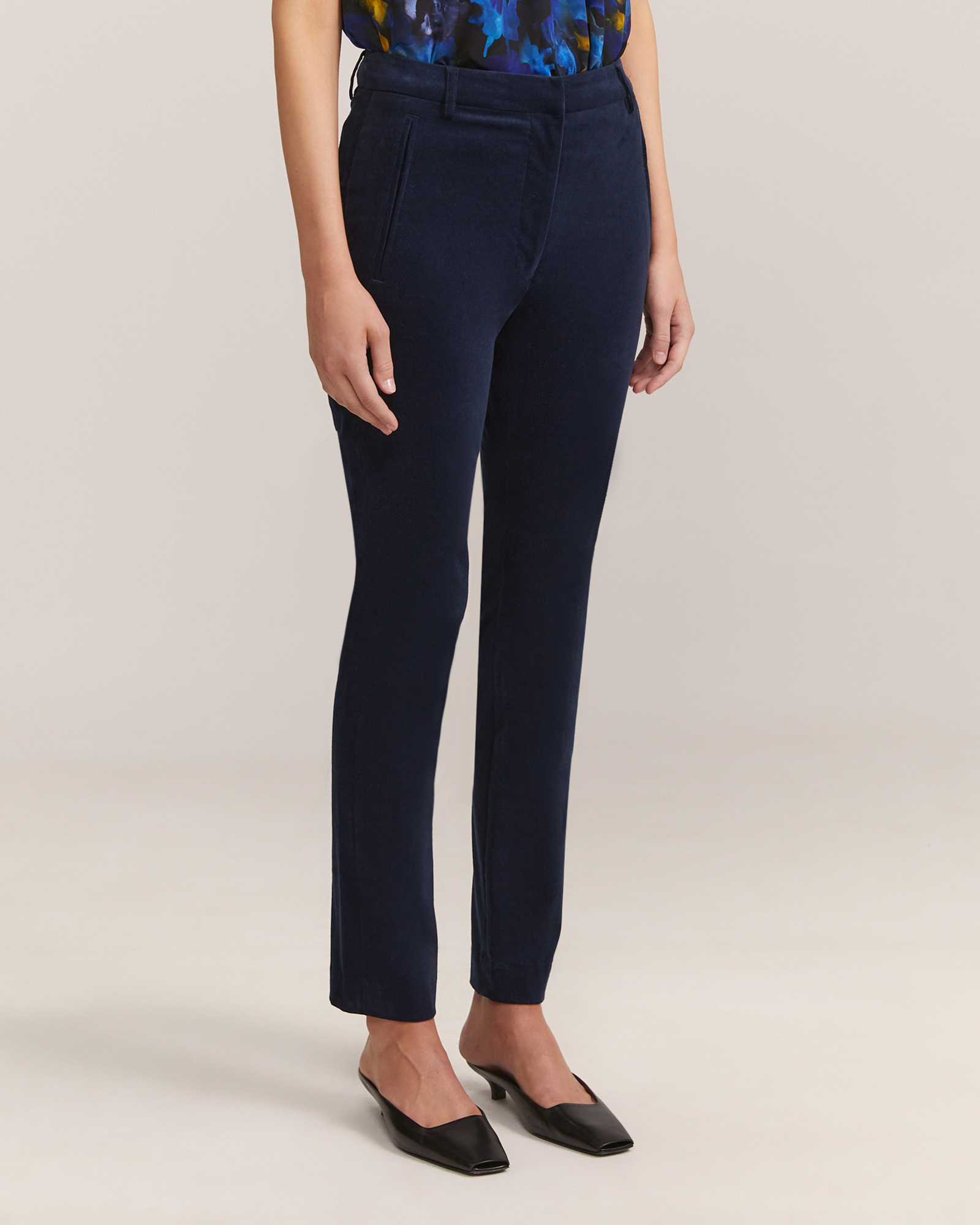 Womens tall velvet pants discount